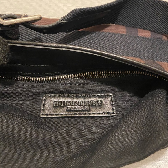 Burberry Prorsum Small Shoulder Bag - Picture 5 of 7